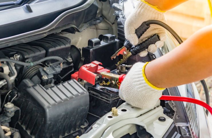 Car Battery Jumpstart Near Me in Sharjah